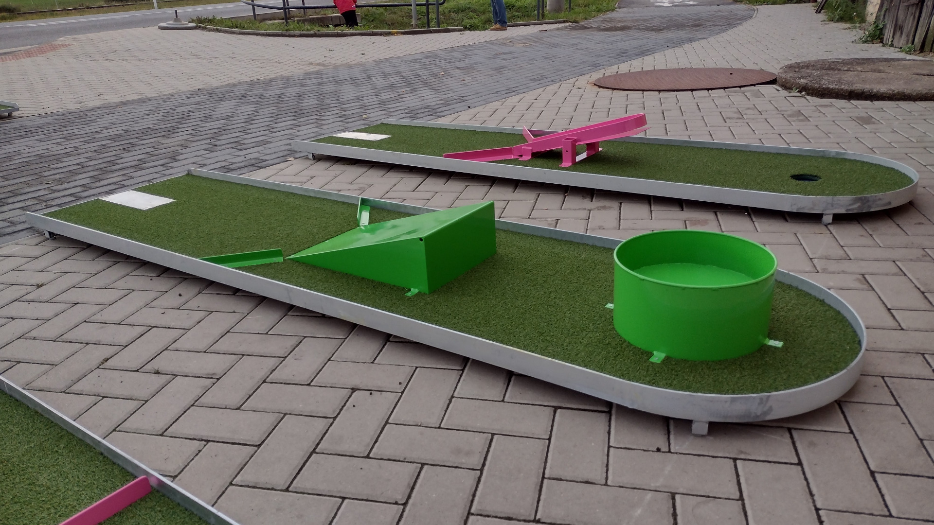KOMPACT MINIGOLF BAHNEN kompact-minigolf-bahnen